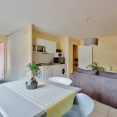 דירה Charming For 2 *ile De Versailles* נאנט
